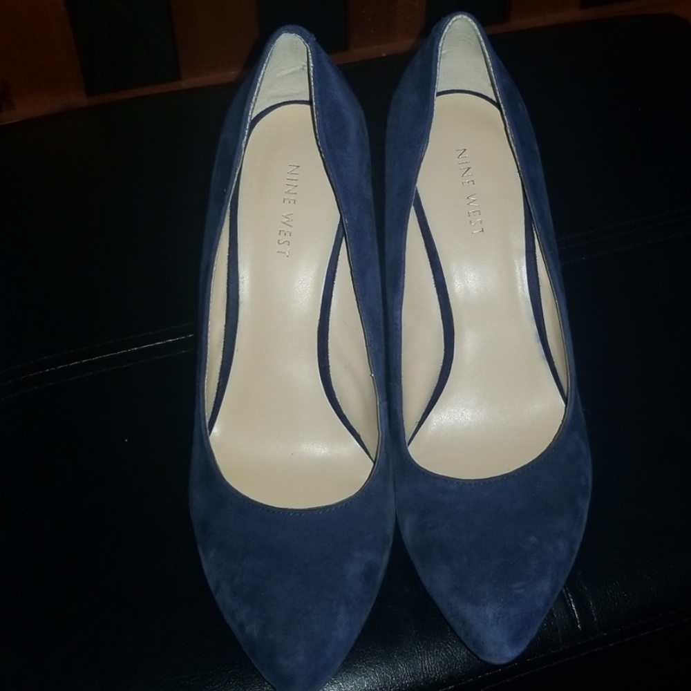 Wedge Pumps